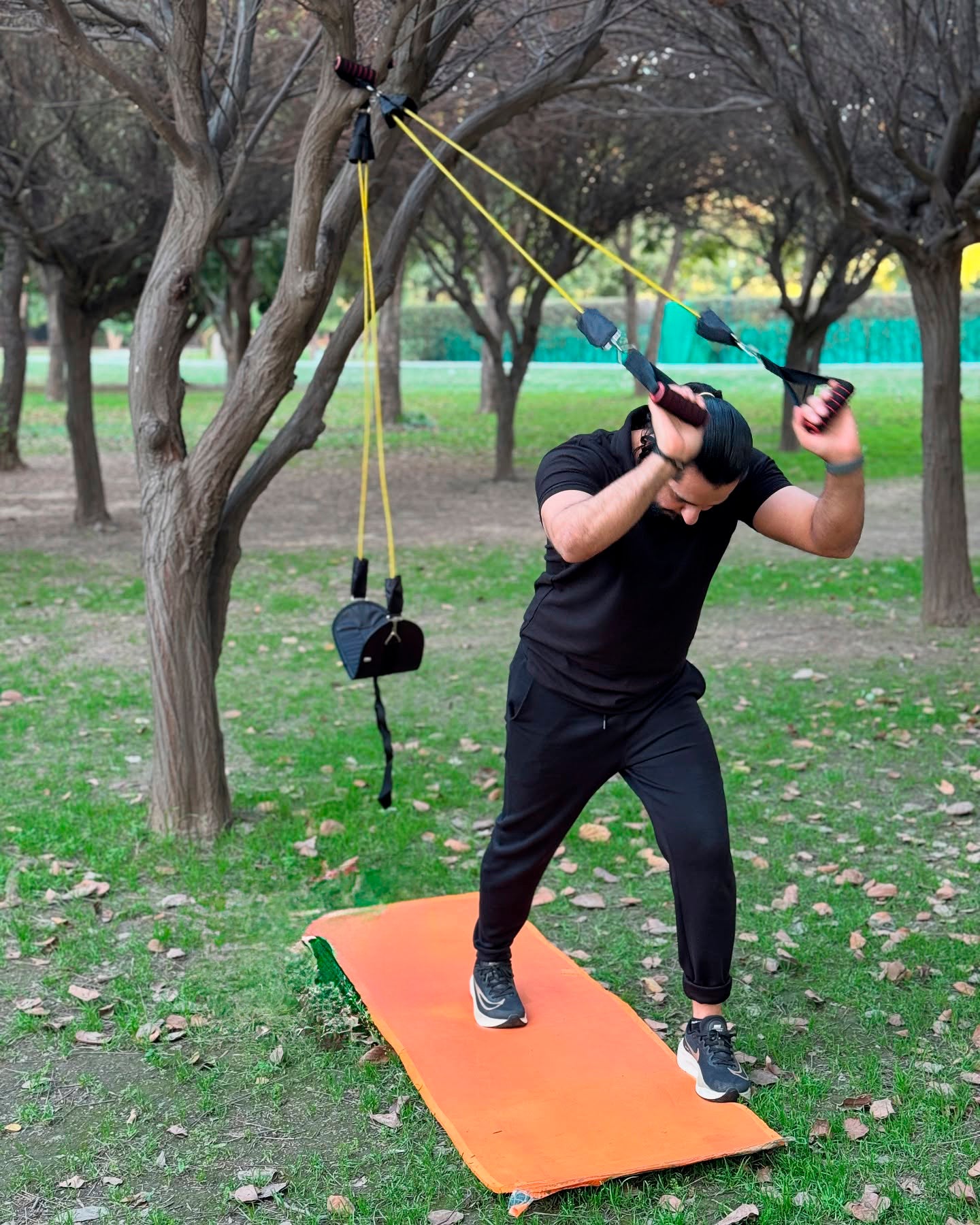 Power Resistance Band 12 Piece Set with Belt- 145kg